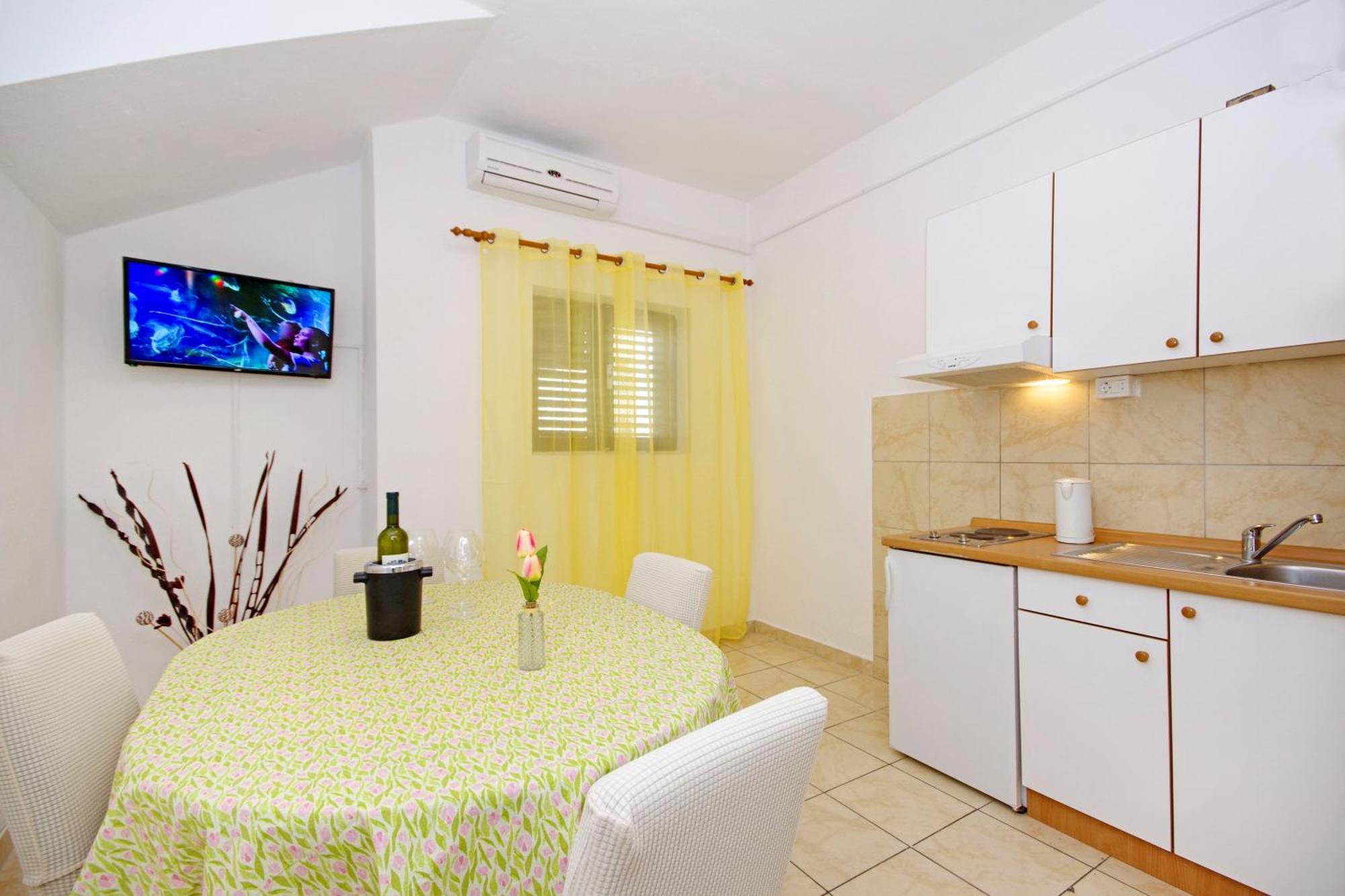 Apartmani Tomas Tučepi Exteriér fotografie