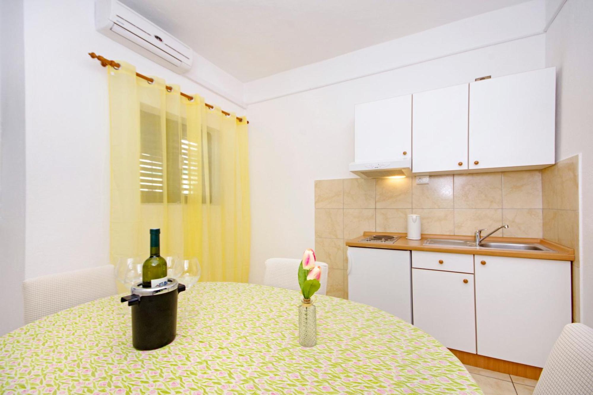 Apartmani Tomas Tučepi Exteriér fotografie